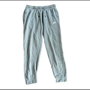 Gray nike sweatpants. Size Small